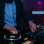 Professore di giorno, spacciatore di notte: patteggia 18 mesi il docente-deejay